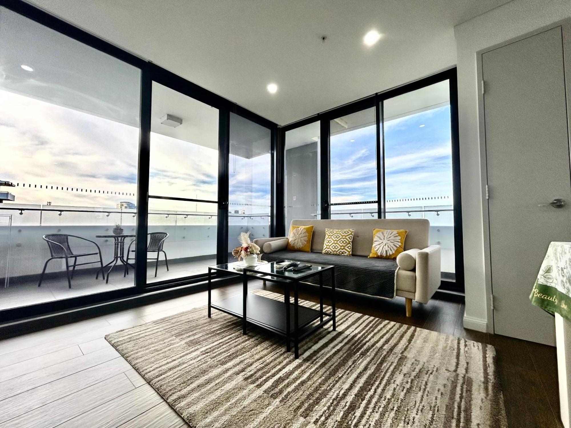 Apartment Sun-filled W Stunning Open Views Of Park&city *